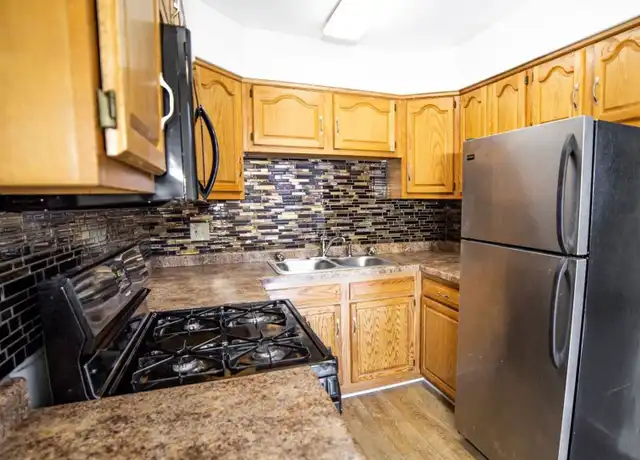Property at 4408 Chowen Ave S, Minneapolis, MN, 55410, 2 beds, 1 bath, [object Object]