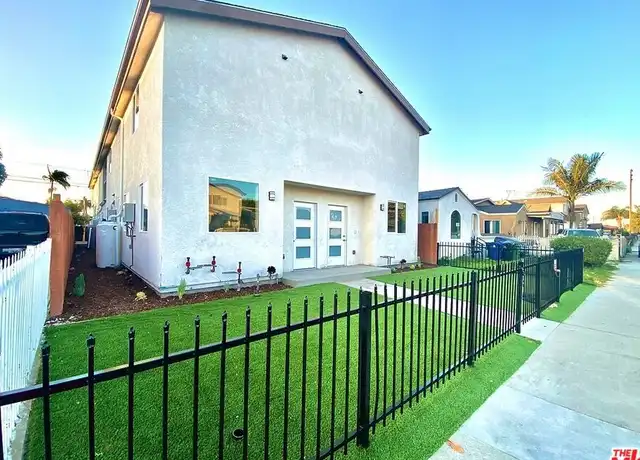 Property at 831 E 83rd St, Los Angeles, CA, 90001, 5 beds, 3 baths, [object Object]
