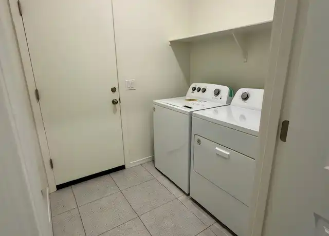 Property at 2102 E New Bonnet Ln, San Tan Valley, AZ, 85140, 3 beds, 2 baths, [object Object]