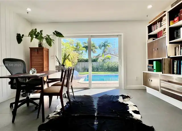 Property at 14605 SW 75th Ave Unit 14605, Palmetto Bay, FL, 33158, 4 beds, 2.5 baths, [object Object]