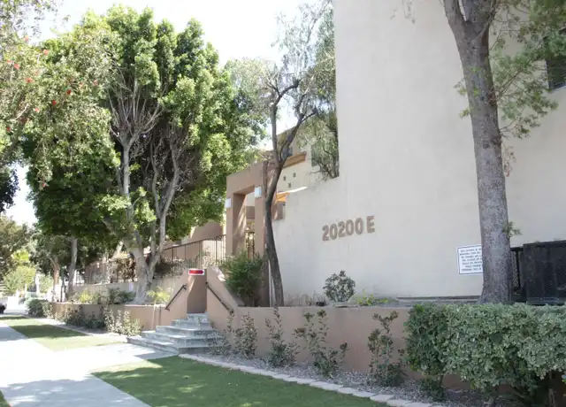 Property at 20200 Cantara St, Winnetka, CA, 91306, 2 beds, 2.5 baths, [object Object]