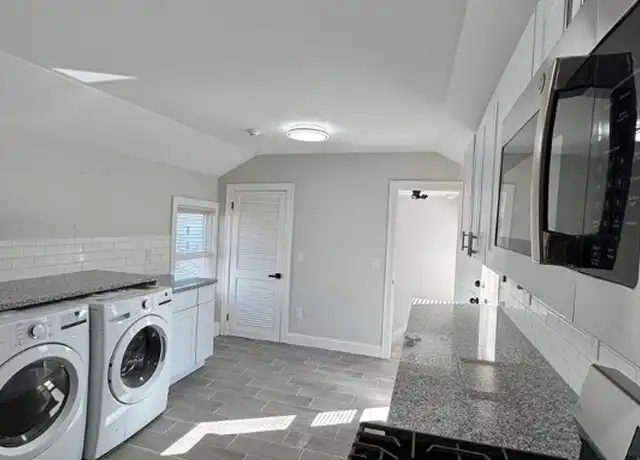 Property at 71 E George St Unit 3, Providence, RI, 02906, 3 beds, 1 bath, [object Object]