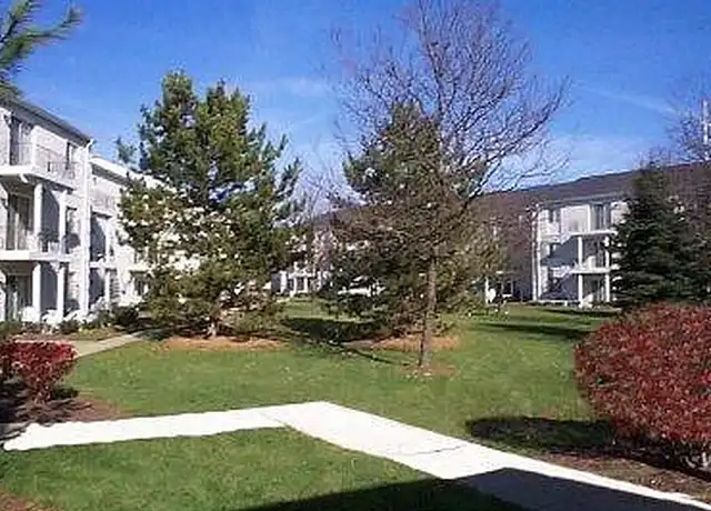 Property at Windsor Place - 4100 Independence Cir NW, North Canton, OH, 44720, 1-2 bed, 1-2 bath, [object Object]