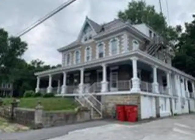 Property at 1301 Virginia Ave, Hagerstown, MD, 21740, 1 bed, 1 bath, [object Object]