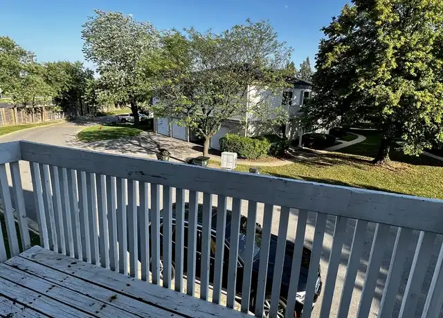 Property at 2077 N Ginger Cir Unit 17D, Palatine, IL, 60074, 2 beds, 1 bath, [object Object]