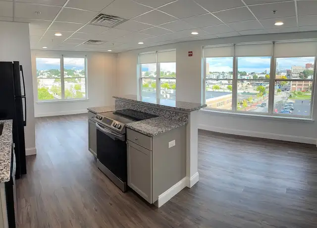 Photo of 132 Marginal Way, Portland, ME 04101