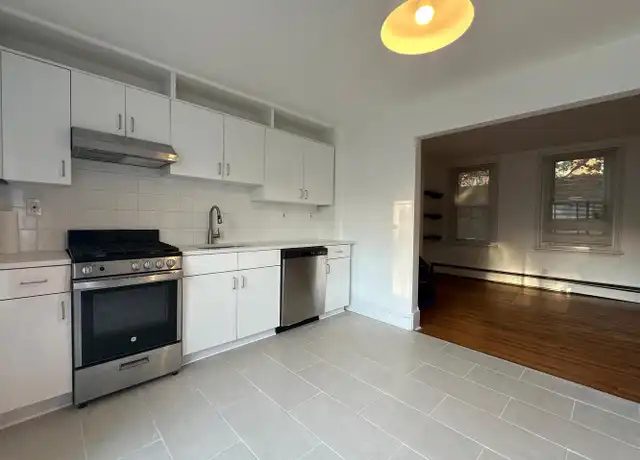 Property at 504 S 25th St, Philadelphia, PA, 19146, 2 beds, 1 bath, [object Object]