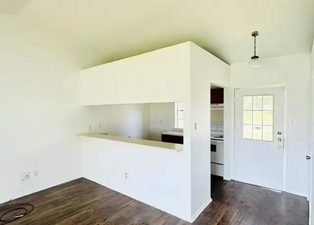 Property at 10604 Oak Gate Ln, Dallas, TX, 75217, 3 beds, 1.5 baths, [object Object]