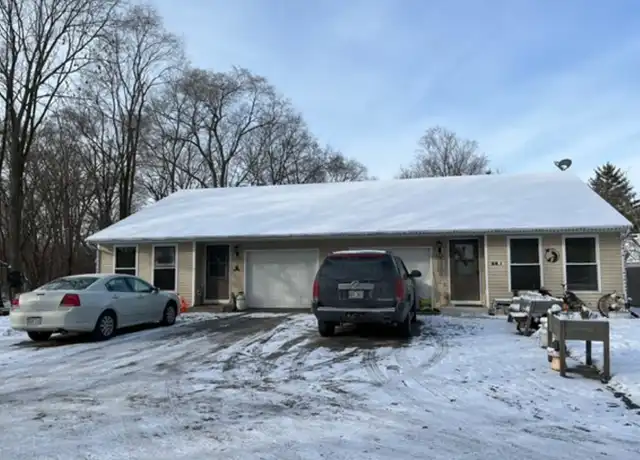 Property at 1574 Crescent Dr Unit 1574, Beloit, WI, 53511, 2 beds, 1 bath, [object Object]