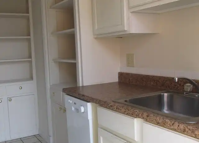 Property at 106-112 W 8th Ave Unit 106 A, Columbus, OH, 43201, 2 beds, 1 bath, [object Object]