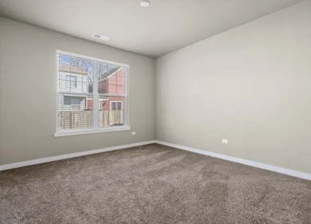Photo of 705 Verandah Dr, Hanover Park, IL 60133