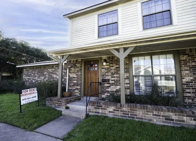 Property at 101 W Second St, Brenham, TX, 77833, 3 beds, 2.5 baths, [object Object]