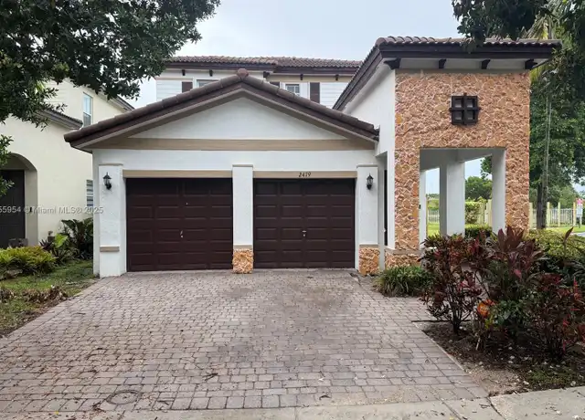 Property at 2479 NE 4th St, Homestead, FL, 33033, 4 beds, 2.5 baths, [object Object]