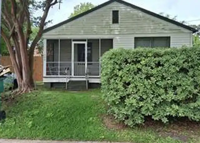 Property at 108 Maine St, New Orleans, LA, 70121, 2 beds, 1 bath, [object Object]