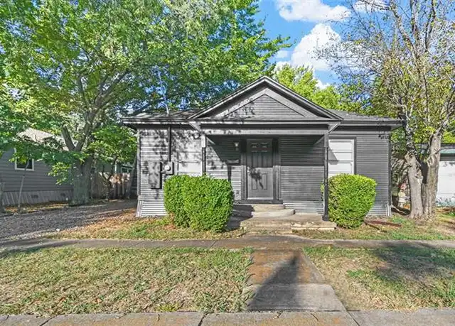 Property at 1313 N College St, McKinney, TX, 75069, 2 beds, 1 bath, [object Object]