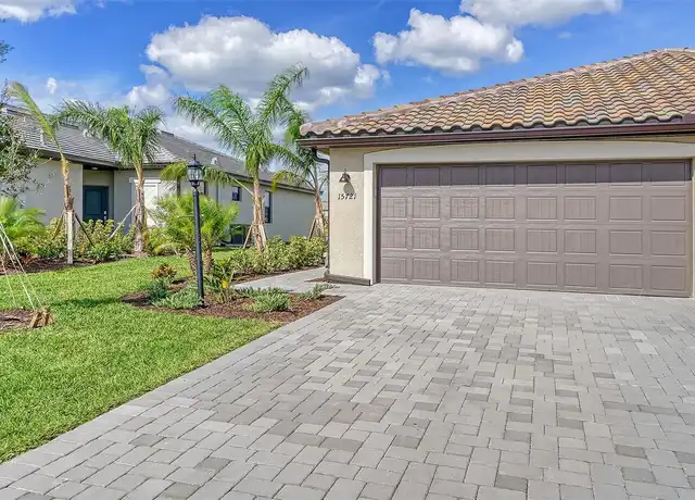 Property at 15721 Sunny Day Dr, Bradenton, FL, 34211, 2 beds, 2 baths, [object Object]
