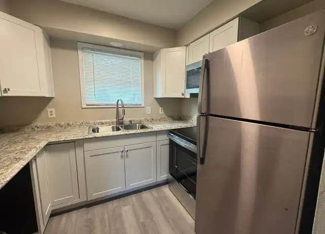 Property at 1125 Little Bay Ave Unit 3, Norfolk, VA, 23503, 2 beds, 1 bath, [object Object]