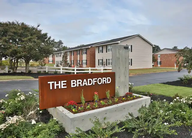 Property at The Bradford Apartments - 1102 W Poinsett St, Greer, SC, 29650, 2 beds, 1 bath, [object Object]