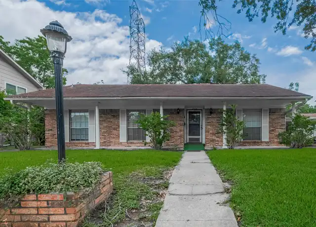Property at 9126 Willow Meadow Dr, Houston, TX, 77031, 4 beds, 2 baths, [object Object]