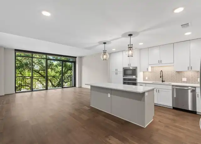 Property at 2511 Willowick Rd Unit 336, Houston, TX, 77027, 2 beds, 2.5 baths, [object Object]