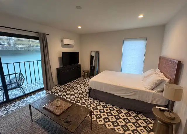 Property at 201 Academy Dr #201, Austin, TX, 78704, 0 beds, 1 bath, [object Object]