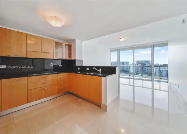 Property at 6799 Collins Ave #1101, Miami Beach, FL, 33141, 1 bed, 1 bath, [object Object]