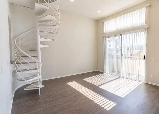 Property at 4532 Murietta Ave #305, Sherman Oaks, CA, 91423, 2 beds, 2 baths, [object Object]