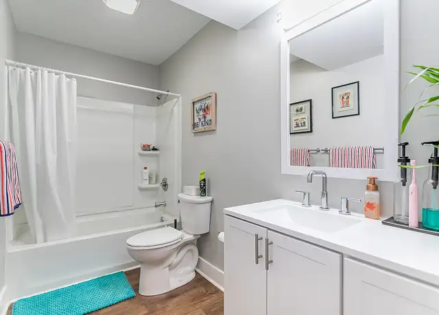 Photo of 30 Allen Ave, Asheville, NC 28803