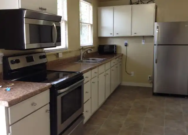 Property at 3948 S Farrar St Unit 3948-07, Seattle, WA, 98118, 1 bed, 1.5 baths, [object Object]