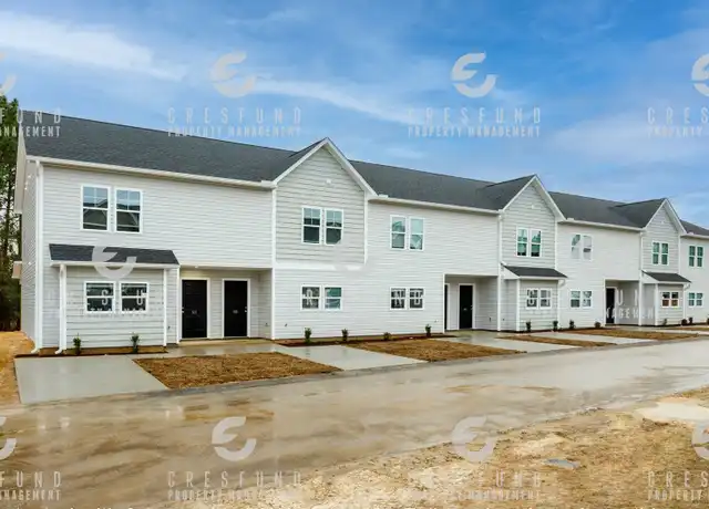 Property at 511 Directive Dr, Hope Mills, NC, 28348, 2 beds, 2.5 baths, [object Object]