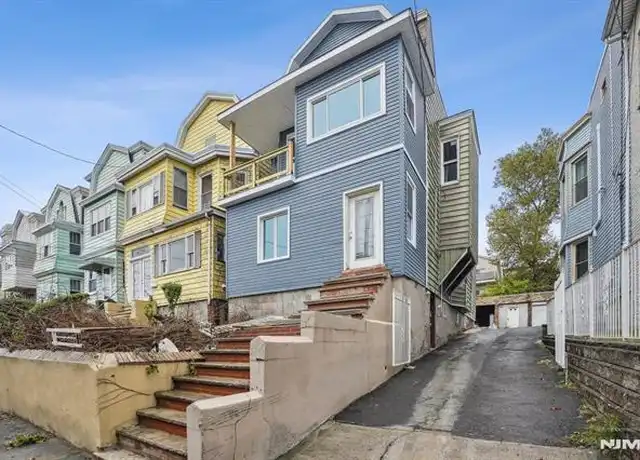 Property at 127 Randolph Ave Unit 2, Jersey City, NJ, 07305, 4 beds, 2 baths, [object Object]
