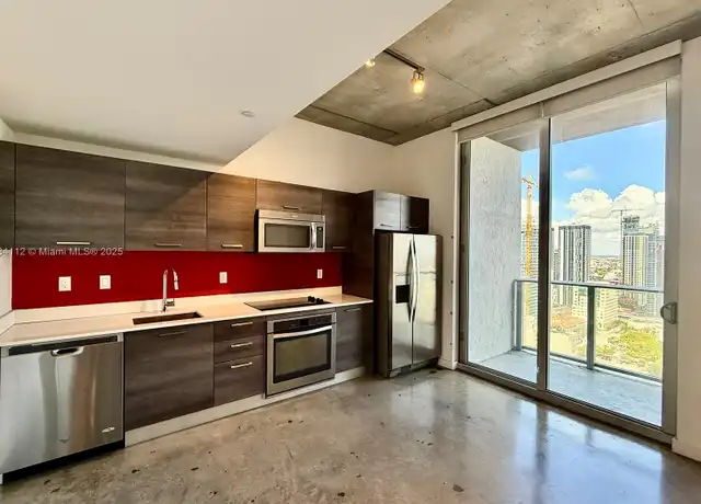 Property at 151 SE 1st St #3208, Miami, FL, 33131, 1 bed, 1 bath, [object Object]