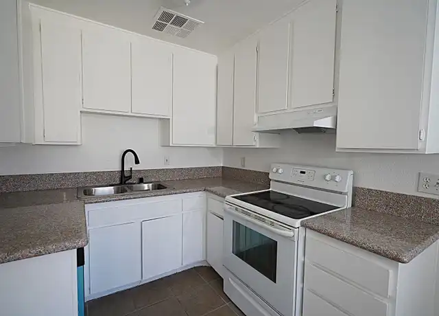 Property at 557 El Cielo Rd Unit 5, Palm Springs, CA, 92264, 2 beds, 2 baths, [object Object]