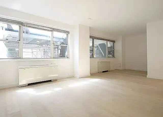 Property at 321 E 48th St Unit 2E, New York, NY, 10017, 0 beds, 1 bath, [object Object]