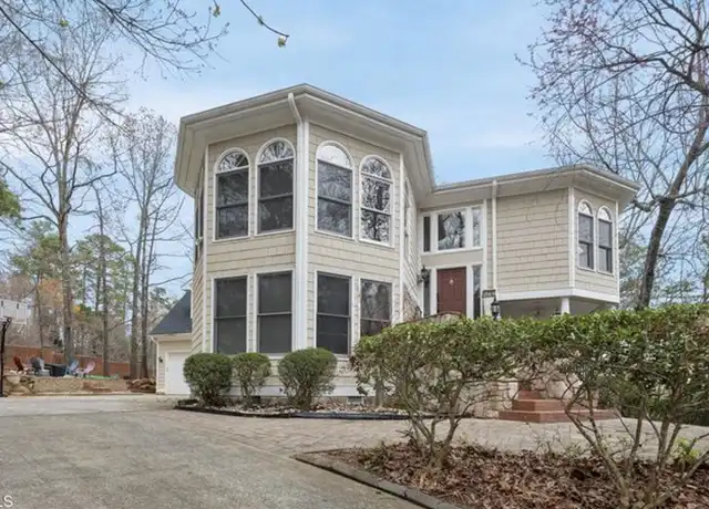 Property at 104 Sierra Dr, Chapel Hill, NC, 27514, 6 beds, 4.5 baths, [object Object]