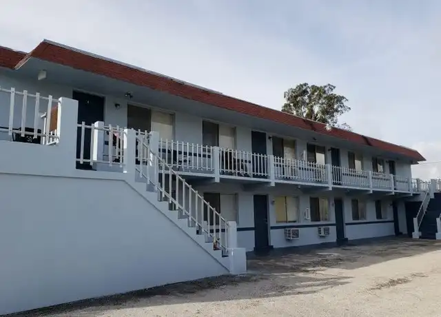 Property at 230 7th St Unit 4, West Palm Beach, FL, 33401, 2 beds, 1 bath, [object Object]