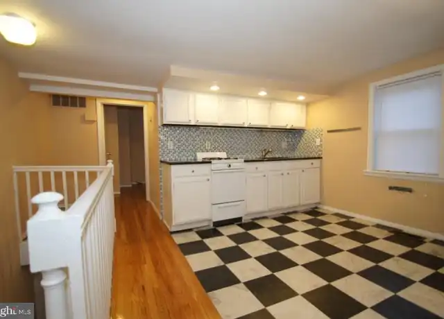 Property at 2326 Brown St Unit 3rd floor, Philadelphia, PA, 19130, 1 bed, 1 bath, [object Object]