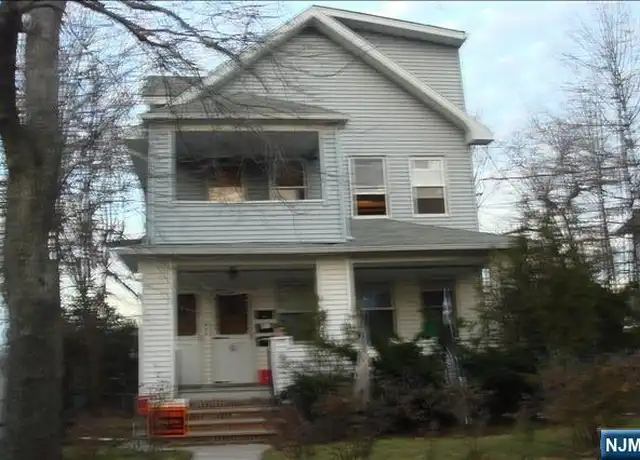 Property at 305 Fort Lee Rd Unit 2, Leonia, NJ, 07605, 2 beds, 1 bath, [object Object]