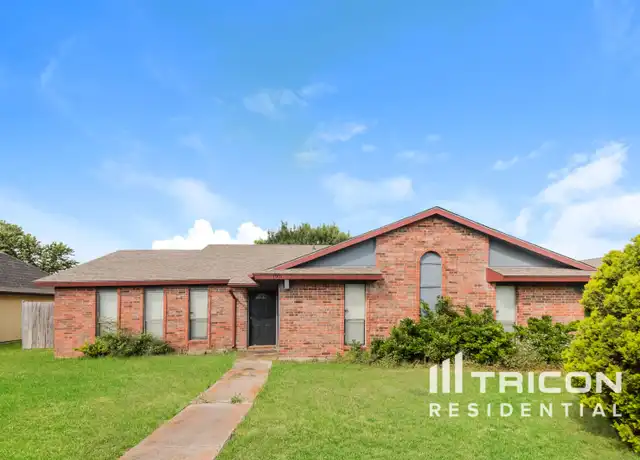 Property at 1901 Castle Dr, Garland, TX, 75040, 3 beds, 2 baths, [object Object]