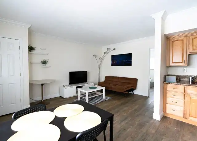 Property at 924 SE 2nd St #3, Fort Lauderdale, FL, 33301, 1 bed, 1 bath, [object Object]