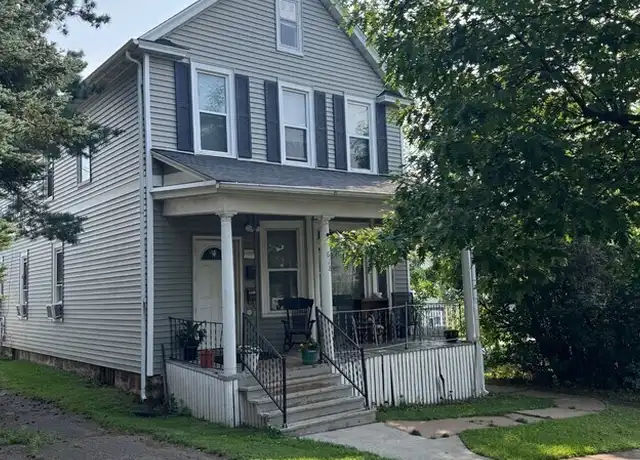Property at 618 N 7th Ave E Unit Upper, Duluth, MN, 55805, 2 beds, 1 bath, [object Object]