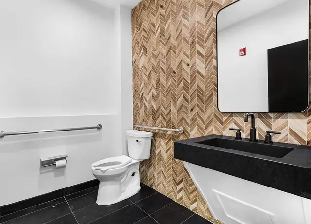 Photo of 691 Bloomfield Ave, Montclair, NJ 07042