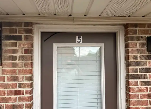 Property at 114 W Washington St Unit 5, Waynetown, IN, 47990, 1 bed, 1 bath, [object Object]