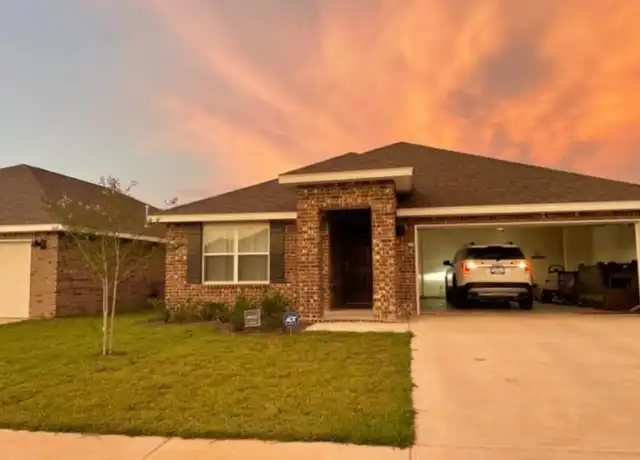Property at 4611 Reveille Way, Crestview, FL, 32539, 4 beds, 2 baths, [object Object]