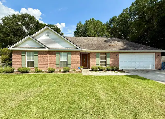 Property at 10 Ryan Dr, Richmond Hill, GA, 31324, 4 beds, 2 baths, [object Object]