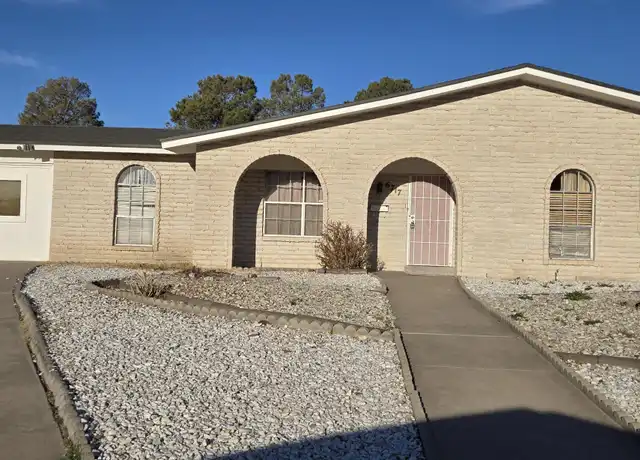 Property at 6717 Mariposa Dr, El Paso, TX, 79912, 5 beds, 3 baths, [object Object]