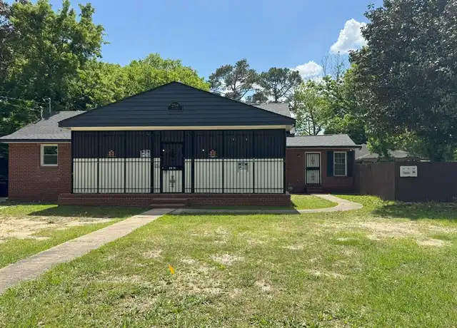 Property at 2704 Lee St Unit B1, Columbus, GA, 31903, 2 beds, 1 bath, [object Object]