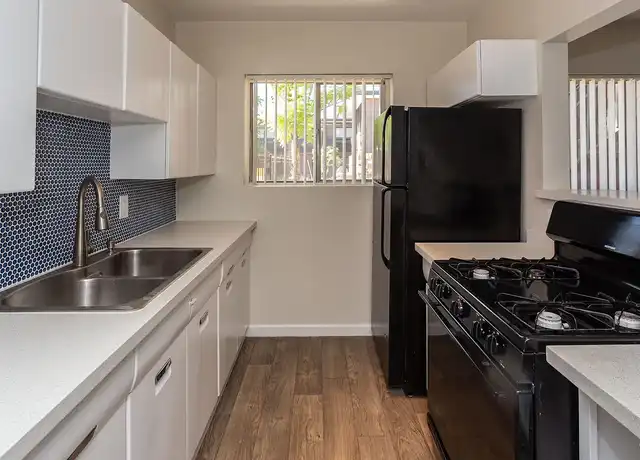 Property at The Brentwood, 110 W. Maryland Ave. - 110 W Maryland Ave, Phoenix, AZ, 85013, 1-2 bed, 1-2 bath, [object Object]