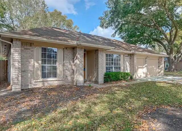 Property at 2928 Laurelridge Dr, League City, TX, 77573, 3 beds, 2 baths, [object Object]