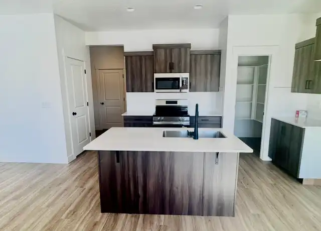 Property at 5718 S Weehawken Ln Unit 1, St. George, UT, 84790, 3 beds, 2.5 baths, [object Object]